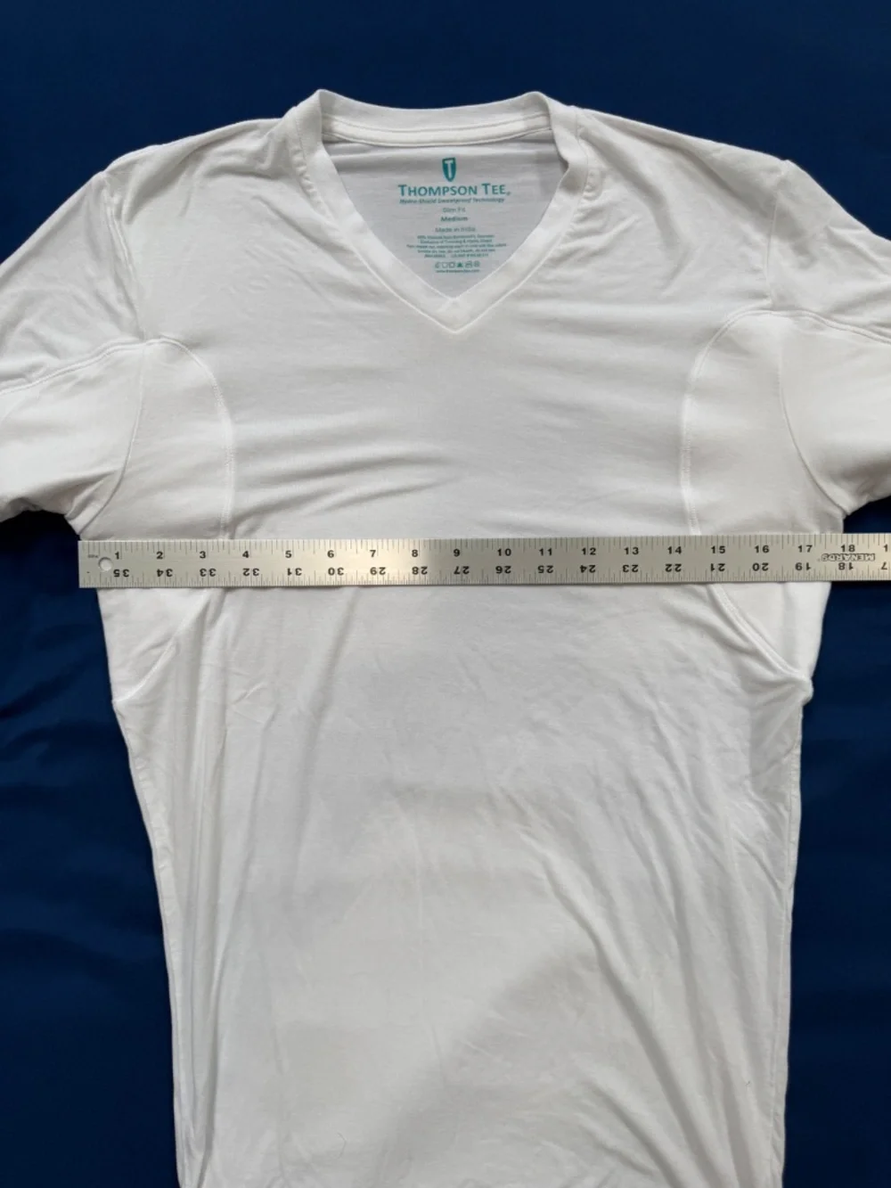 Thompson Tee Slim Fit V-neck Undershirt Mens Medium White Sweatproof